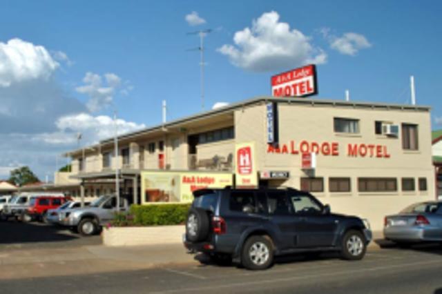A&A Lodge Motel Emerald Ngoại thất bức ảnh