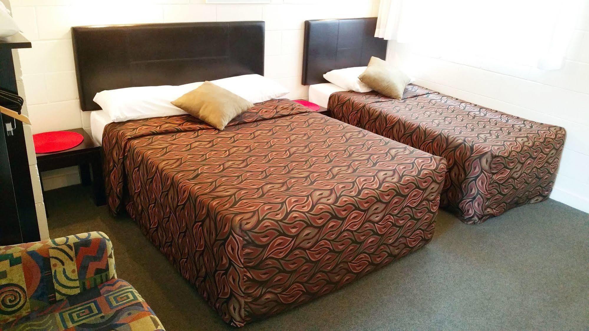 A&A Lodge Motel Emerald Ngoại thất bức ảnh